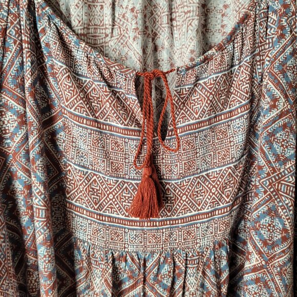 Natural Reflections Bohemian Geometric Print Tassel Tunic - Picture 6 of 9